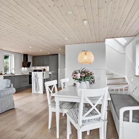 Schönes Haus In Mit Wlan * Gudhjem